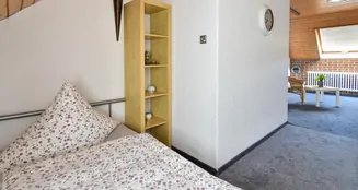 von_poll_real_estate_property_25174016_image_12