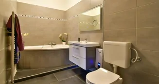 von_poll_real_estate_property_25174016_image_3