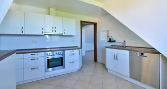 von_poll_real_estate_property_25174011_image_23