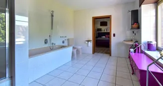 von_poll_real_estate_property_25174011_image_18