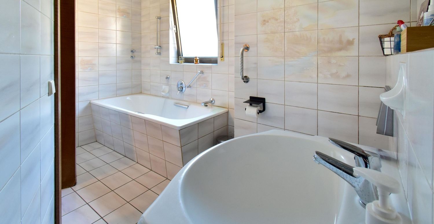 Badezimmer EG