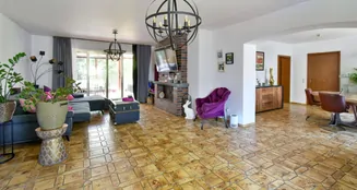 von_poll_real_estate_property_25174011_image_4