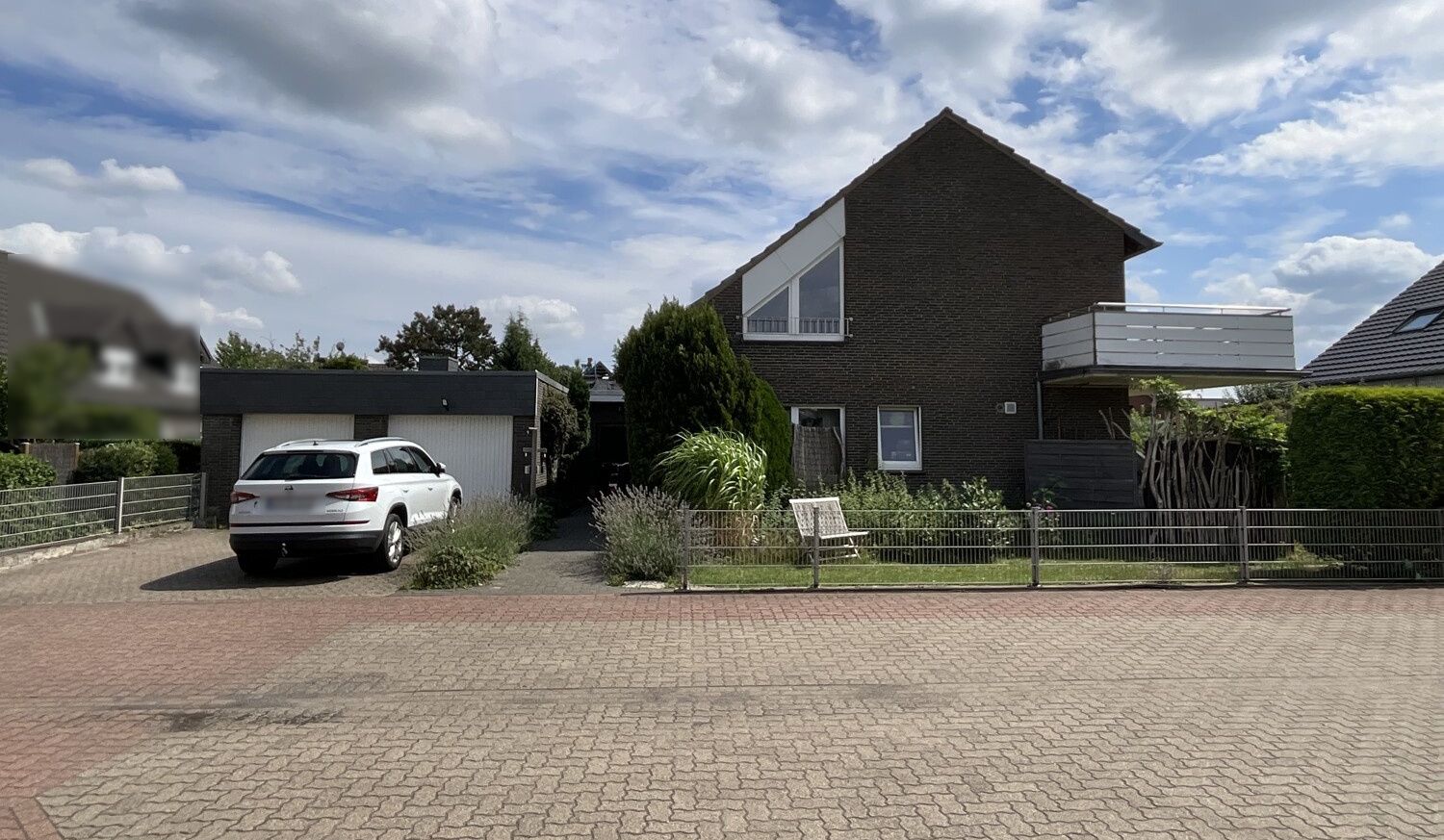 Straßenansicht