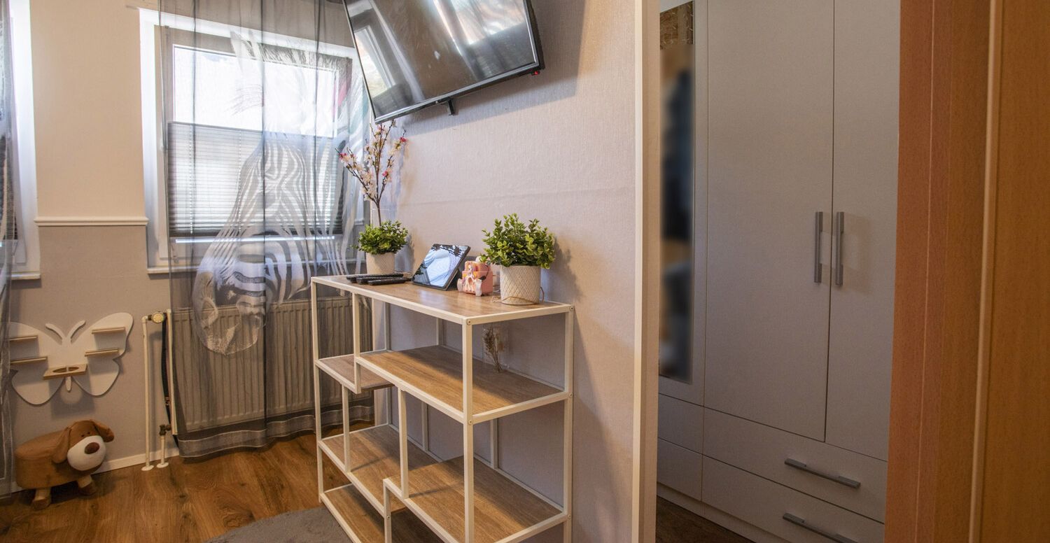 Schlafzimmer III mit Ankleideecke