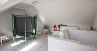 von_poll_real_estate_property_25174015_image_24