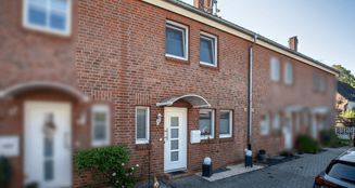 von_poll_real_estate_property_25174015_image_0