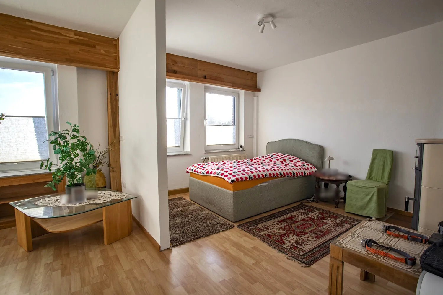 Wohn-/Schlafzimmer OG