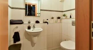 von_poll_real_estate_property_25174018_image_21