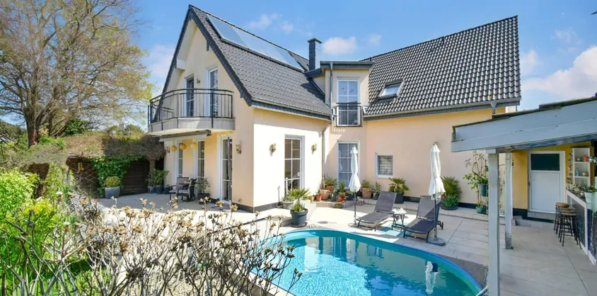 von Poll Immobilien GmbH