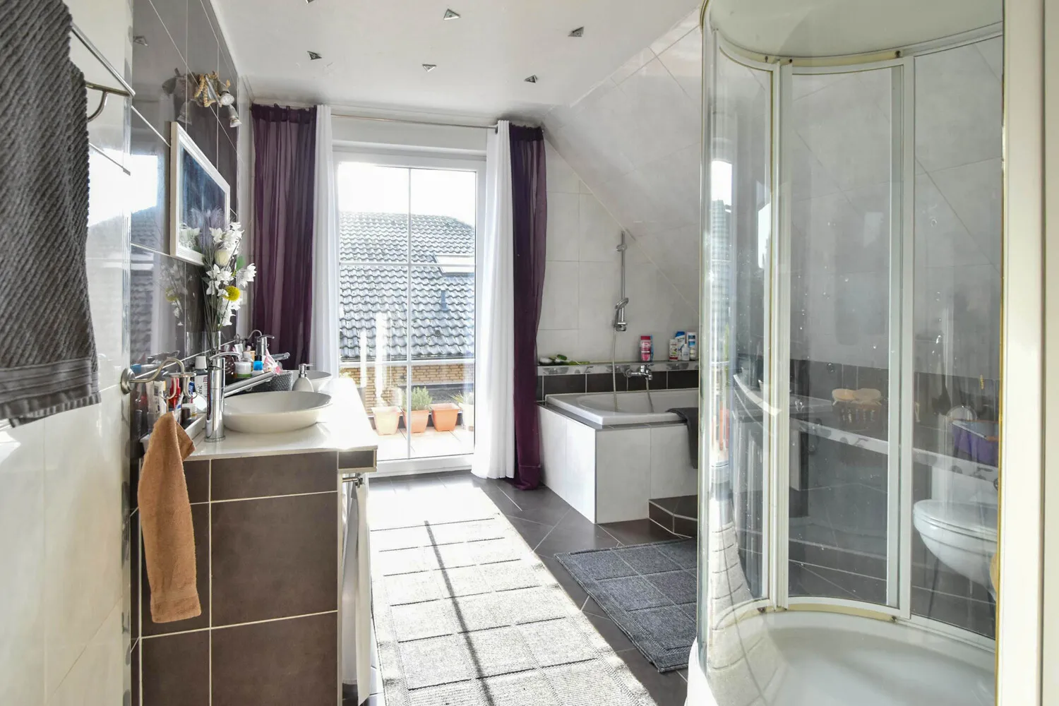 Badezimmer II DG