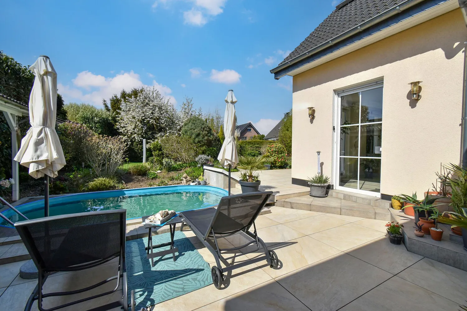 Poolterrasse