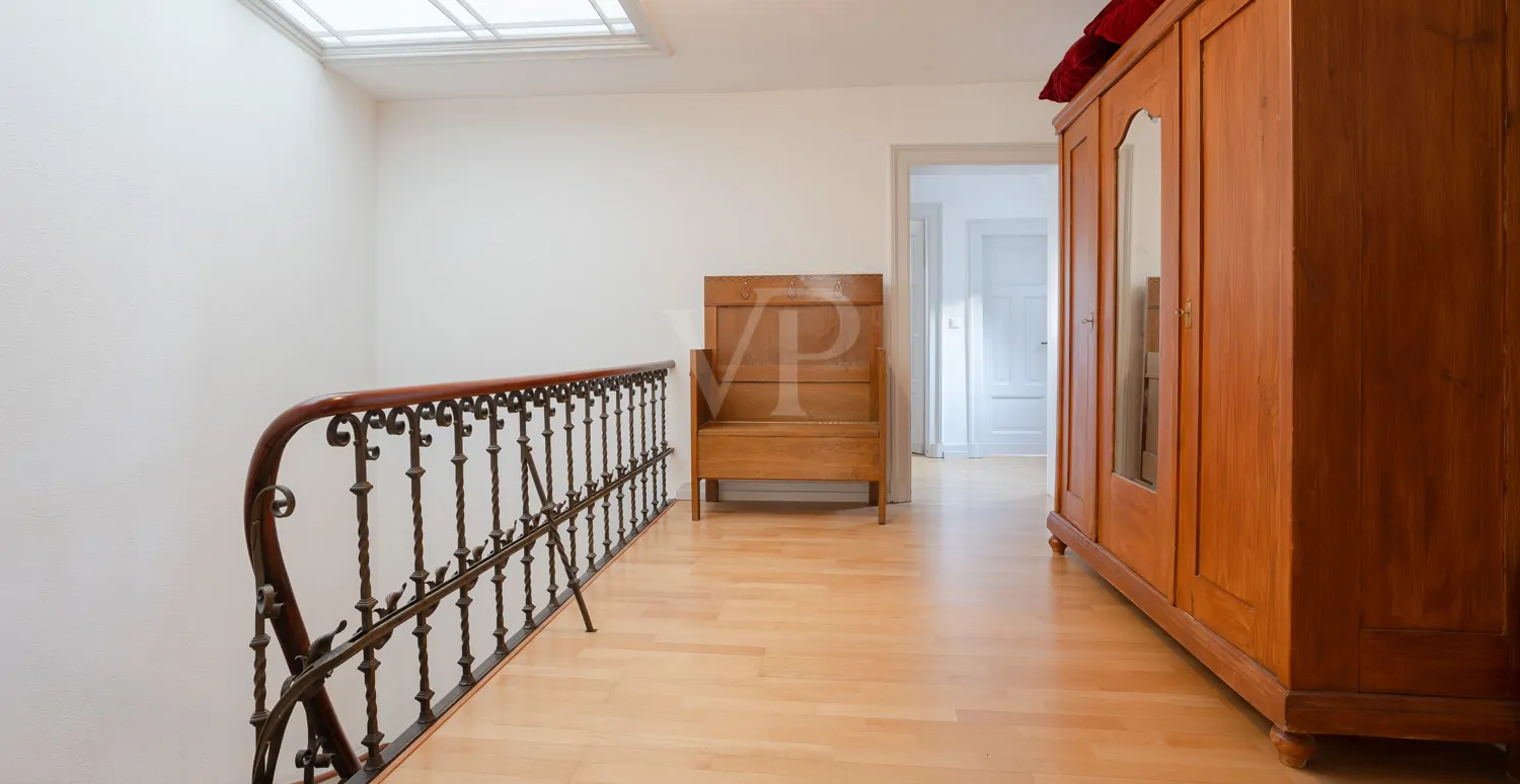 Flur mit Lichtkuppel DG