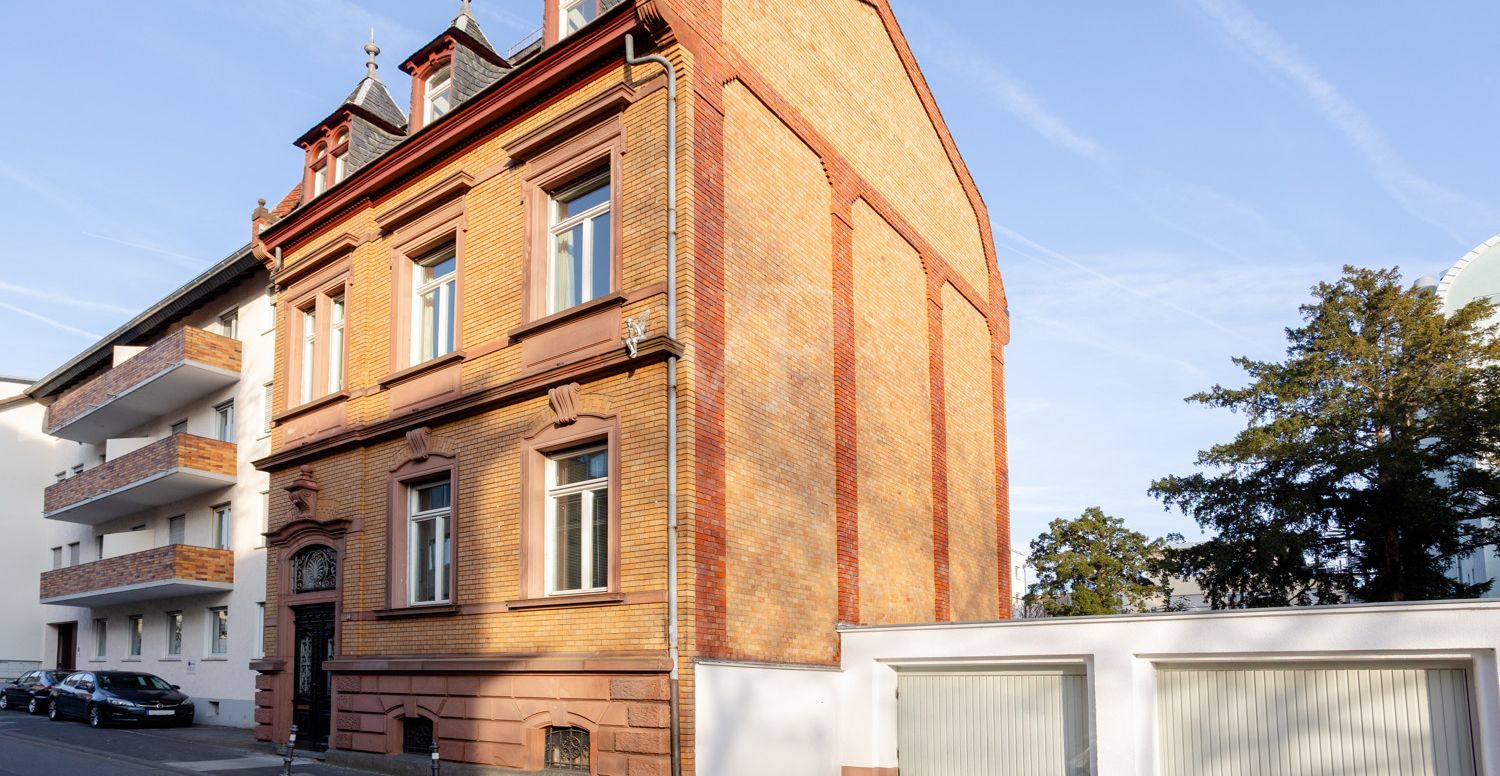 Straßenansicht