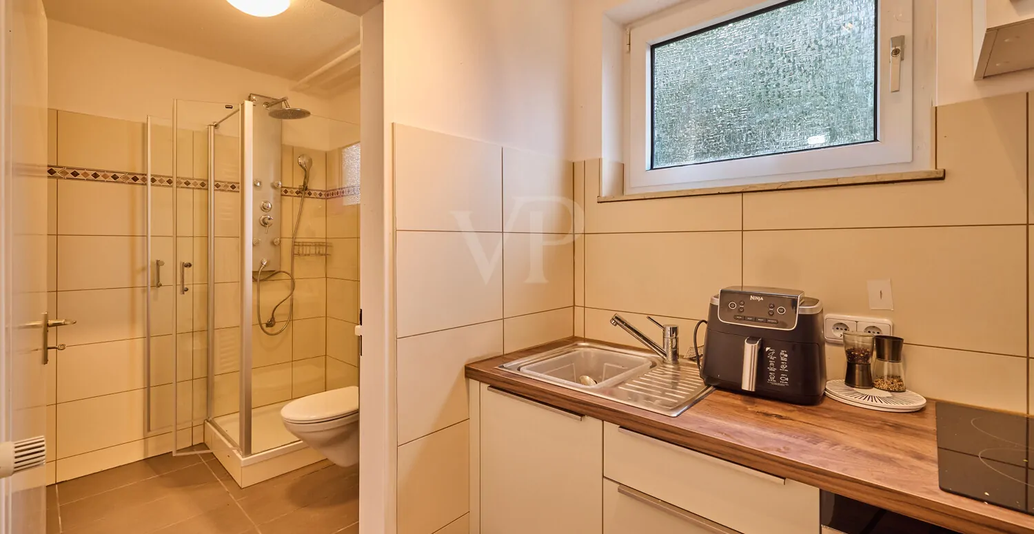 Einliegerwohnung mit Bad und Küchenzeile