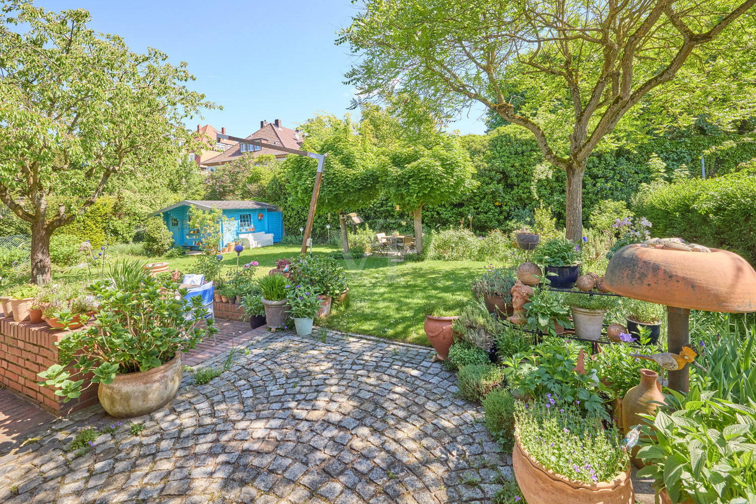 Garten mit Freisitz