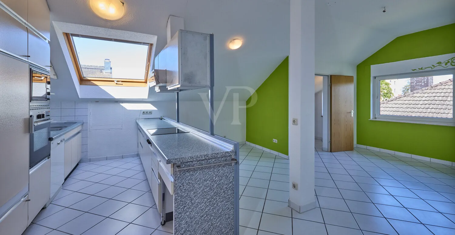 Offene Wohnküche im DG