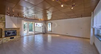 von_poll_real_estate_property_25005039_image_6