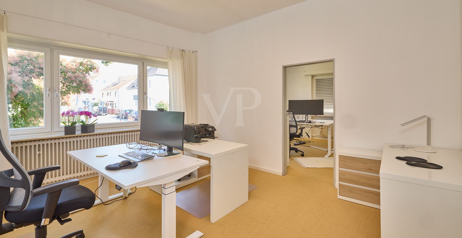 Zimmer 2 Geschäftsräume