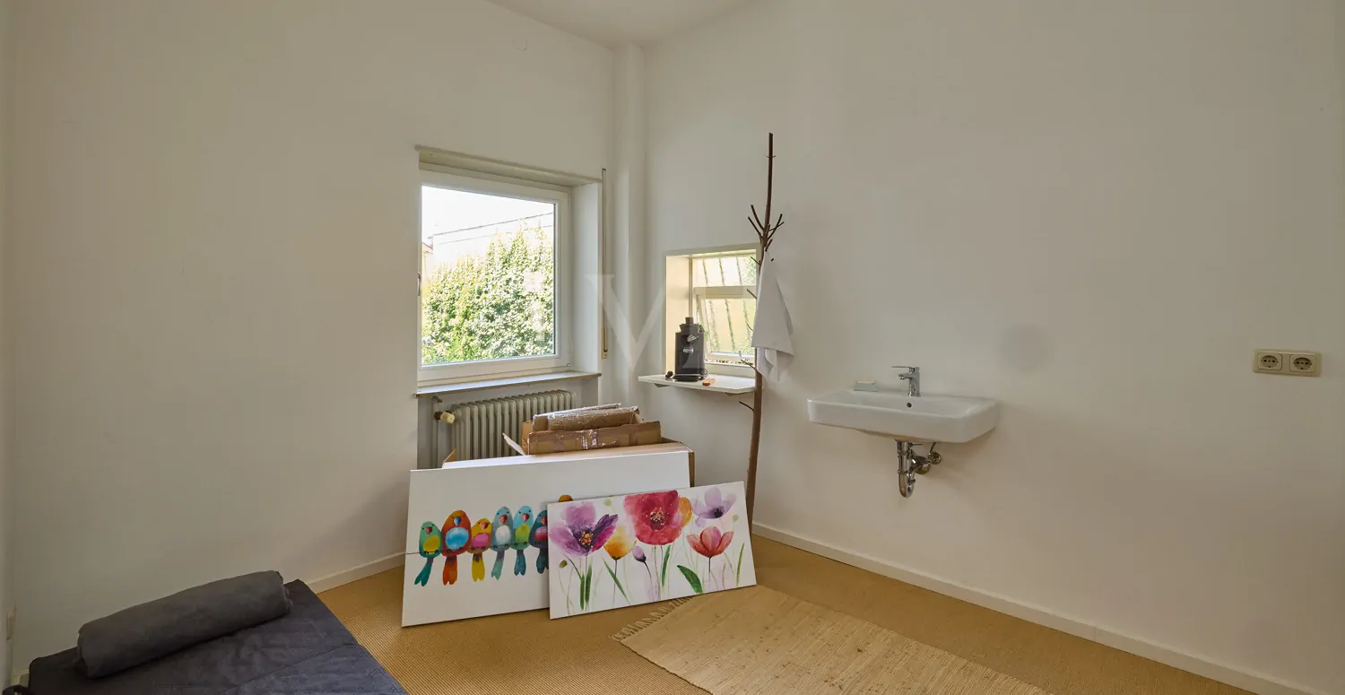 Zimmer 3 Geschäftsräume