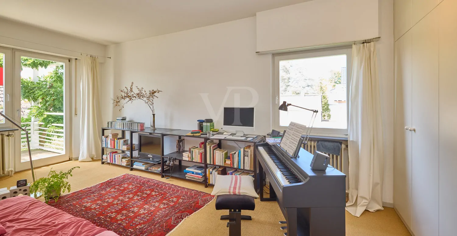 Zimmer 2 mit Zugang zum Westbalkon OG