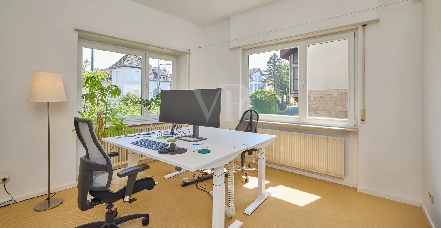 Zimmer 1 Geschäftsräume