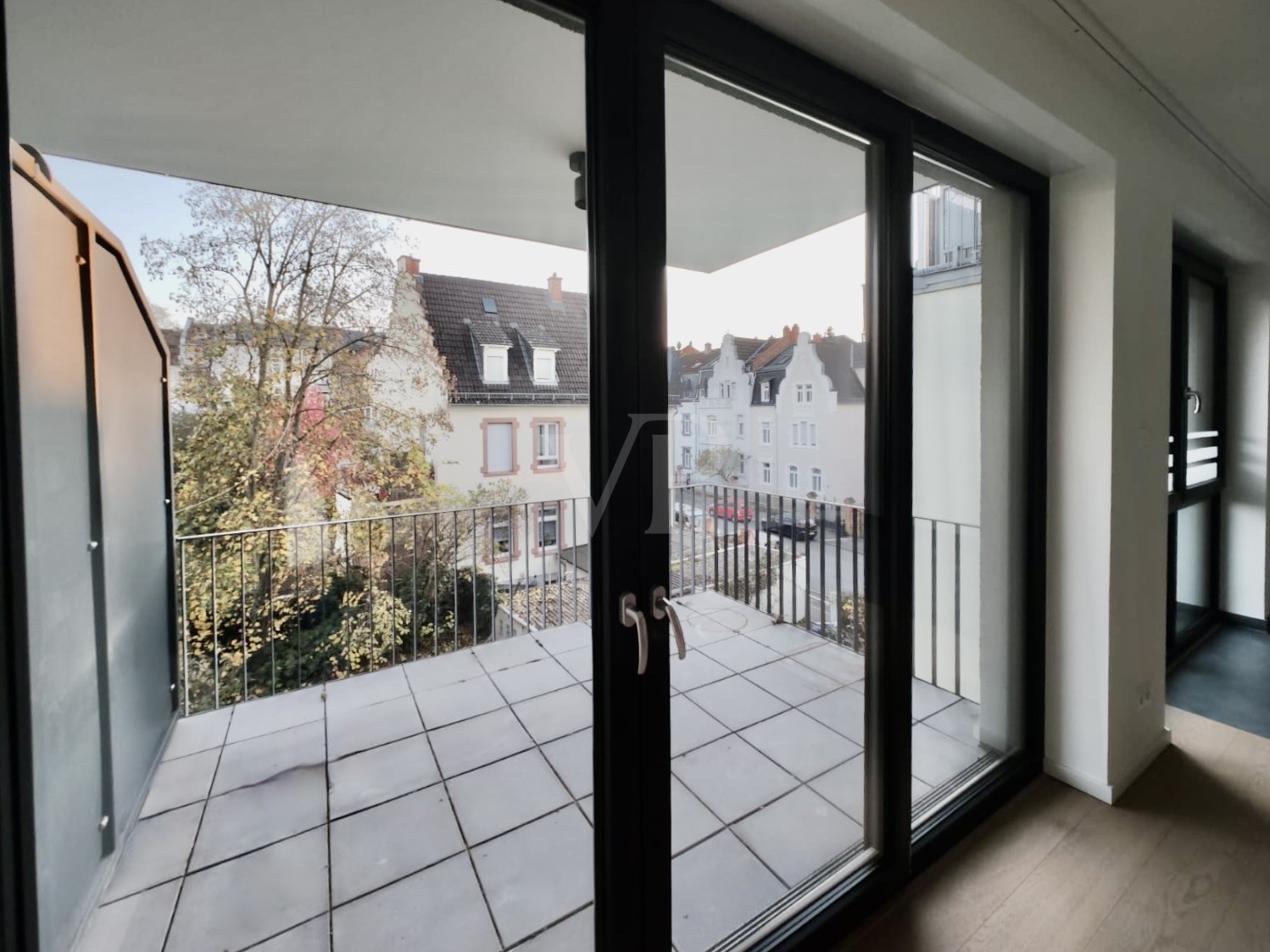 Balkon 1 mit Blick ins Grüne Richtung Süden