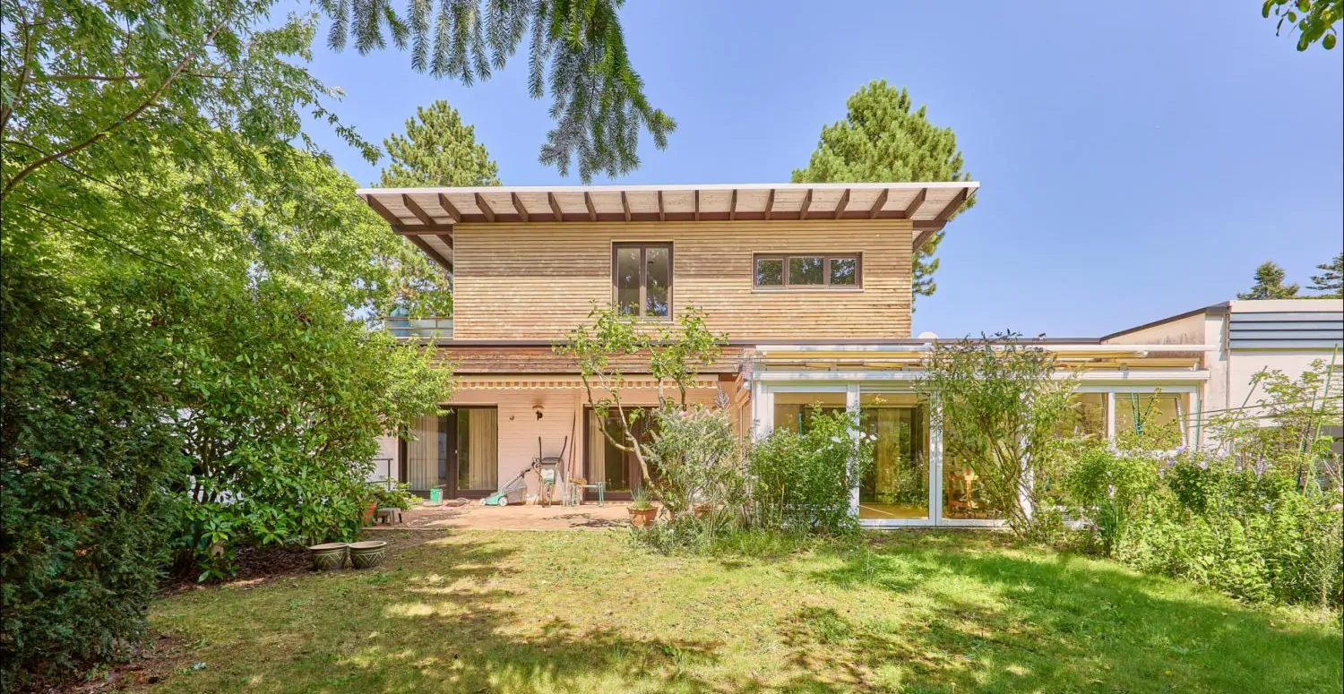 Hausansicht vom Garten