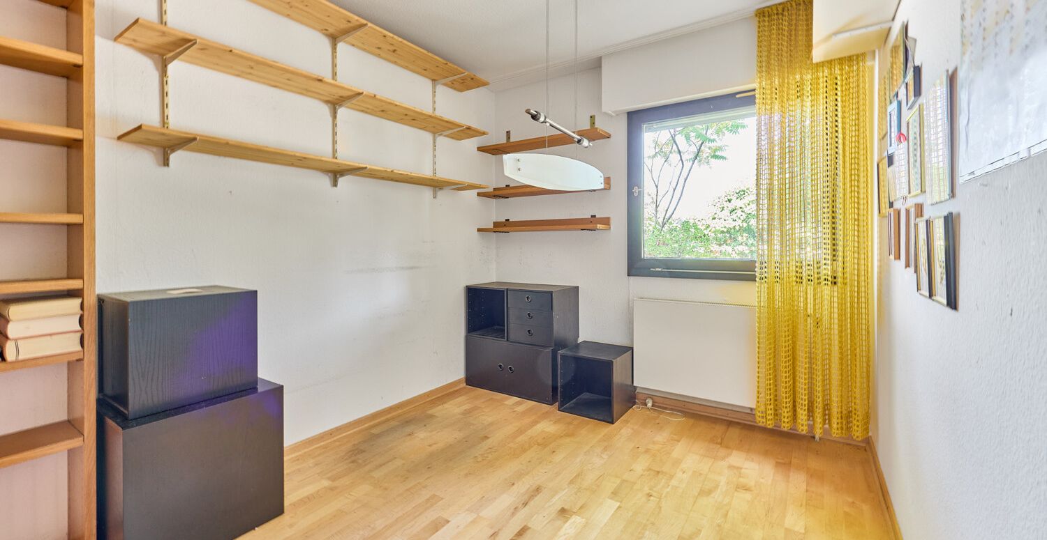 Büro EG