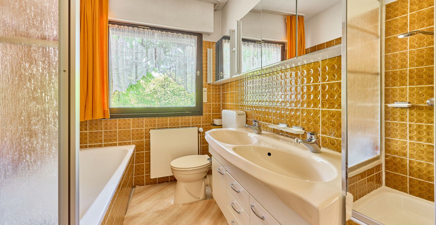 Badezimmer EG