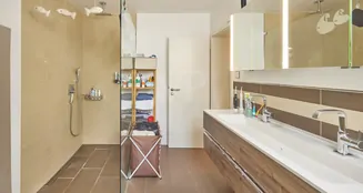 von_poll_real_estate_property_25005028_image_13