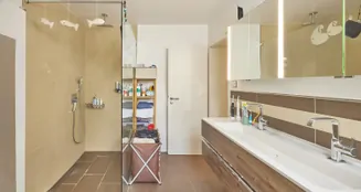 von_poll_real_estate_property_25005028_image_12