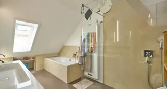 von_poll_real_estate_property_25005028_image_11