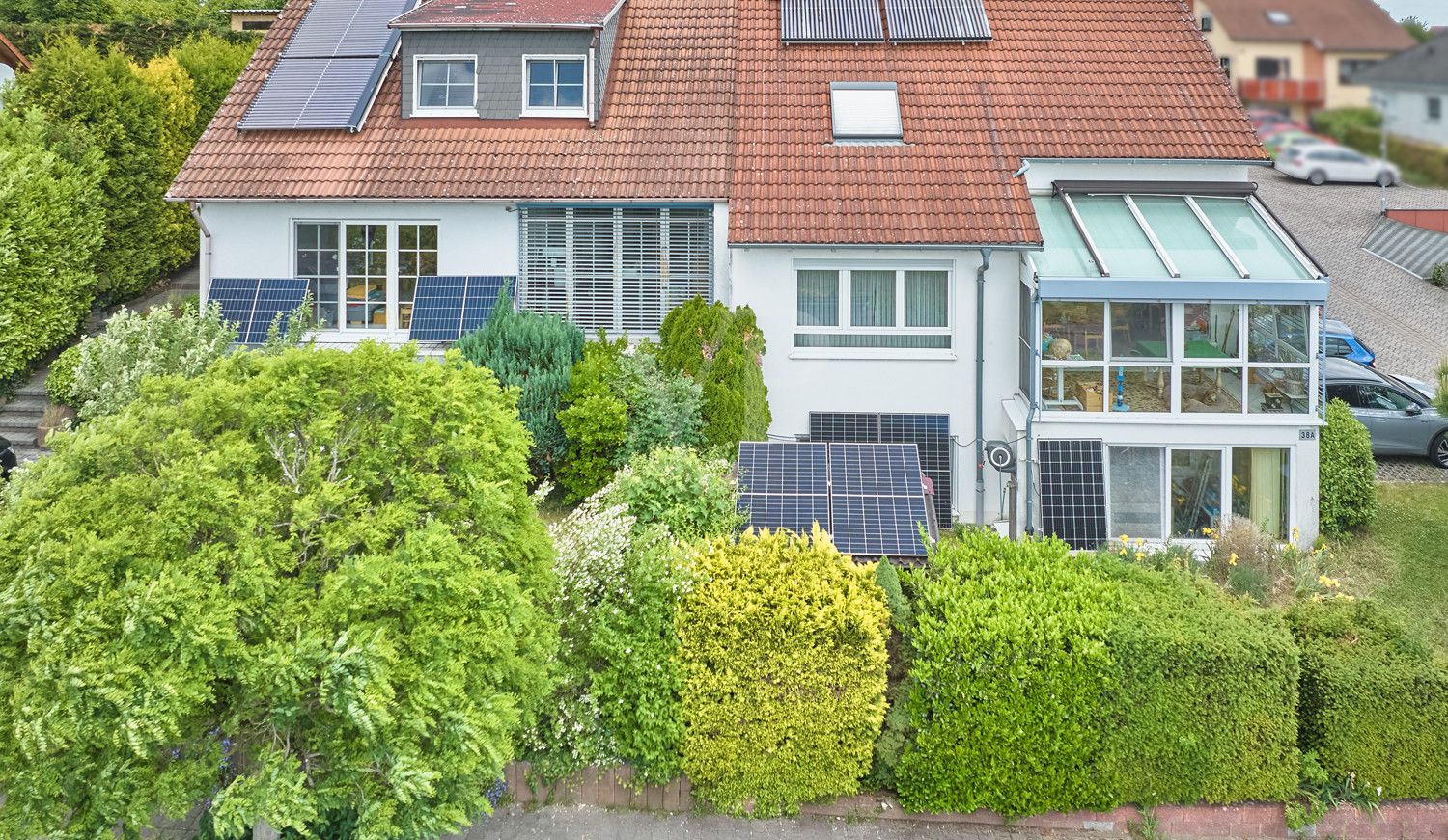 Neuer Preis! Gepflegte DHH in naturnaher Umgebung