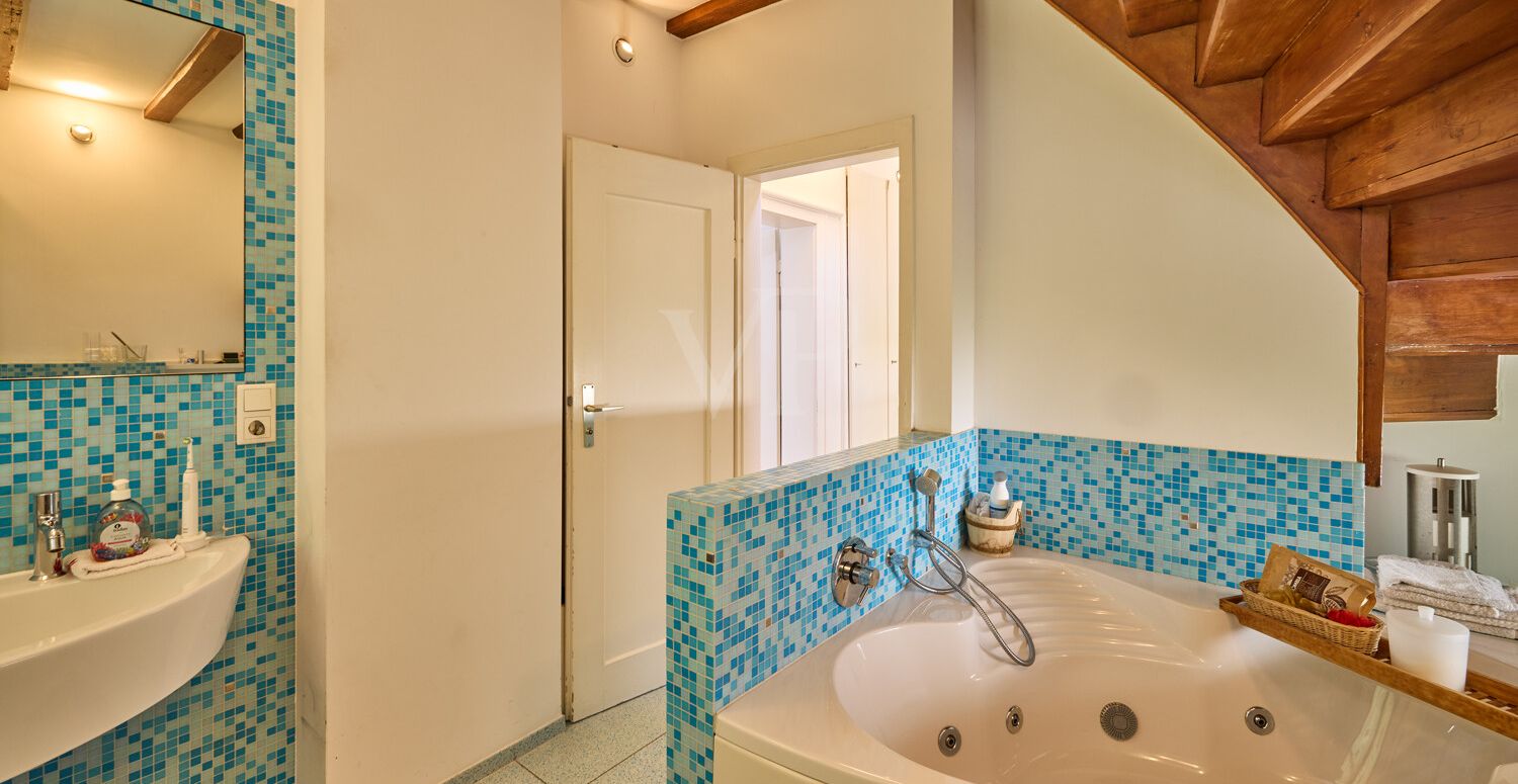Modernes Badezimmer