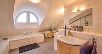 von_poll_real_estate_property_25005062_image_21