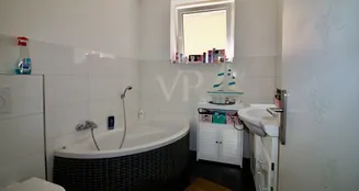 von_poll_real_estate_property_25005030_image_23