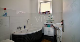 von_poll_real_estate_property_25005030_image_23