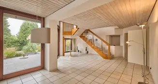 von_poll_real_estate_property_25005052_image_1