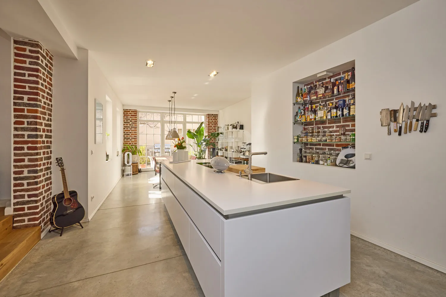 Küche mit Essbereich