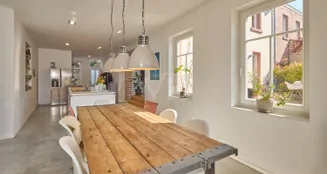 von_poll_real_estate_property_25005020A_image_7