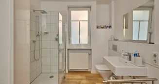 von_poll_real_estate_property_25005020A_image_12