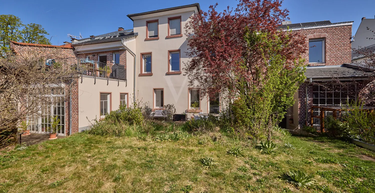 Garten und zus. Gartengrundstück