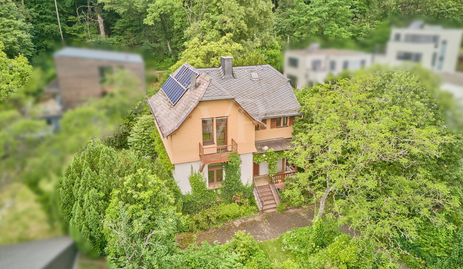 Straßenansicht