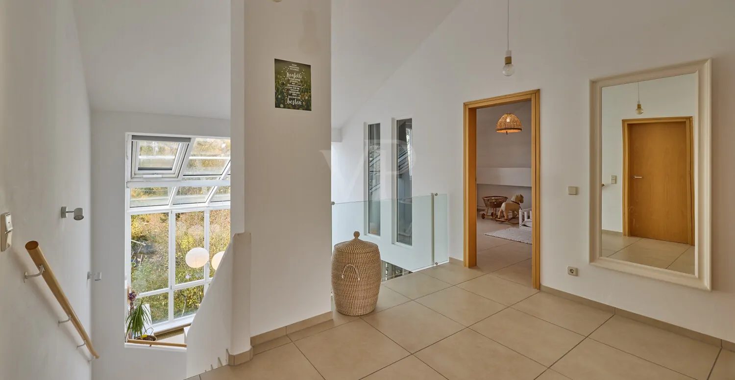 Oberer Wohnbereich Wohnung II mit Blick auf Schlafzimmer III