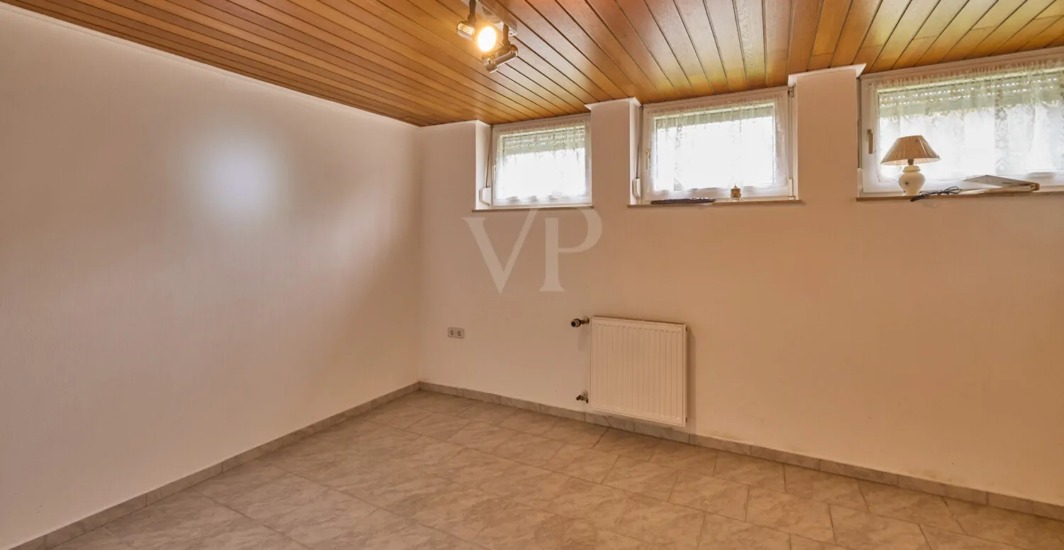 Raum I zur Nutzung wohnungsähnlicher Zwecke im Untergeschoss