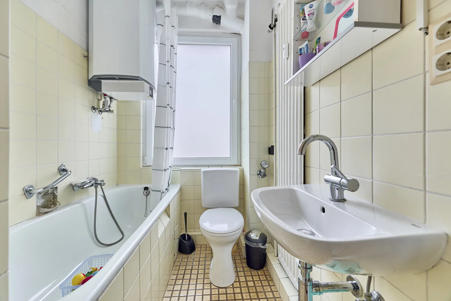 Zentrales Wohnen: 3 Zimmer mit eigenem Stellplatz