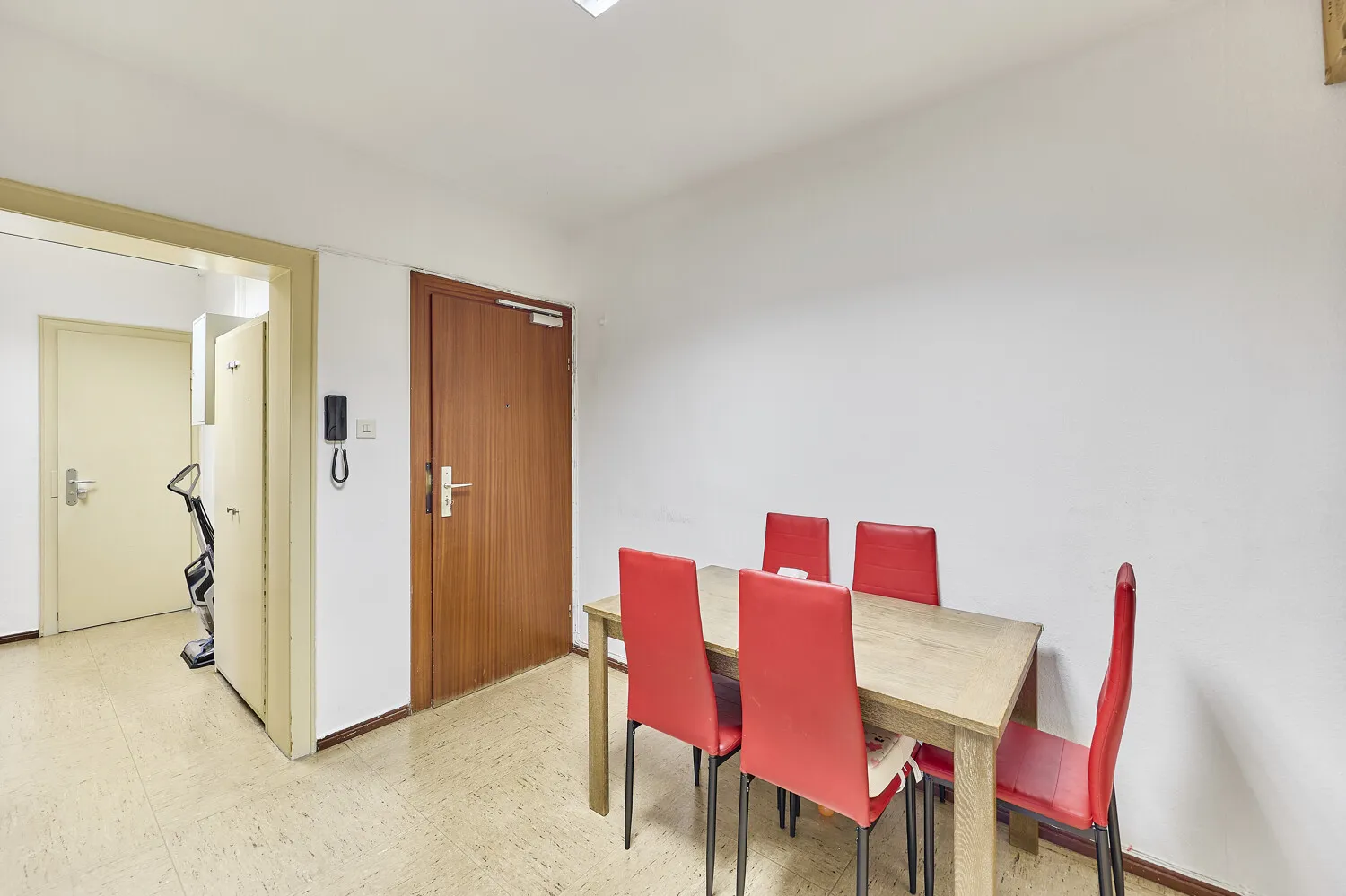 Zentrales Wohnen: 3 Zimmer mit eigenem Stellplatz