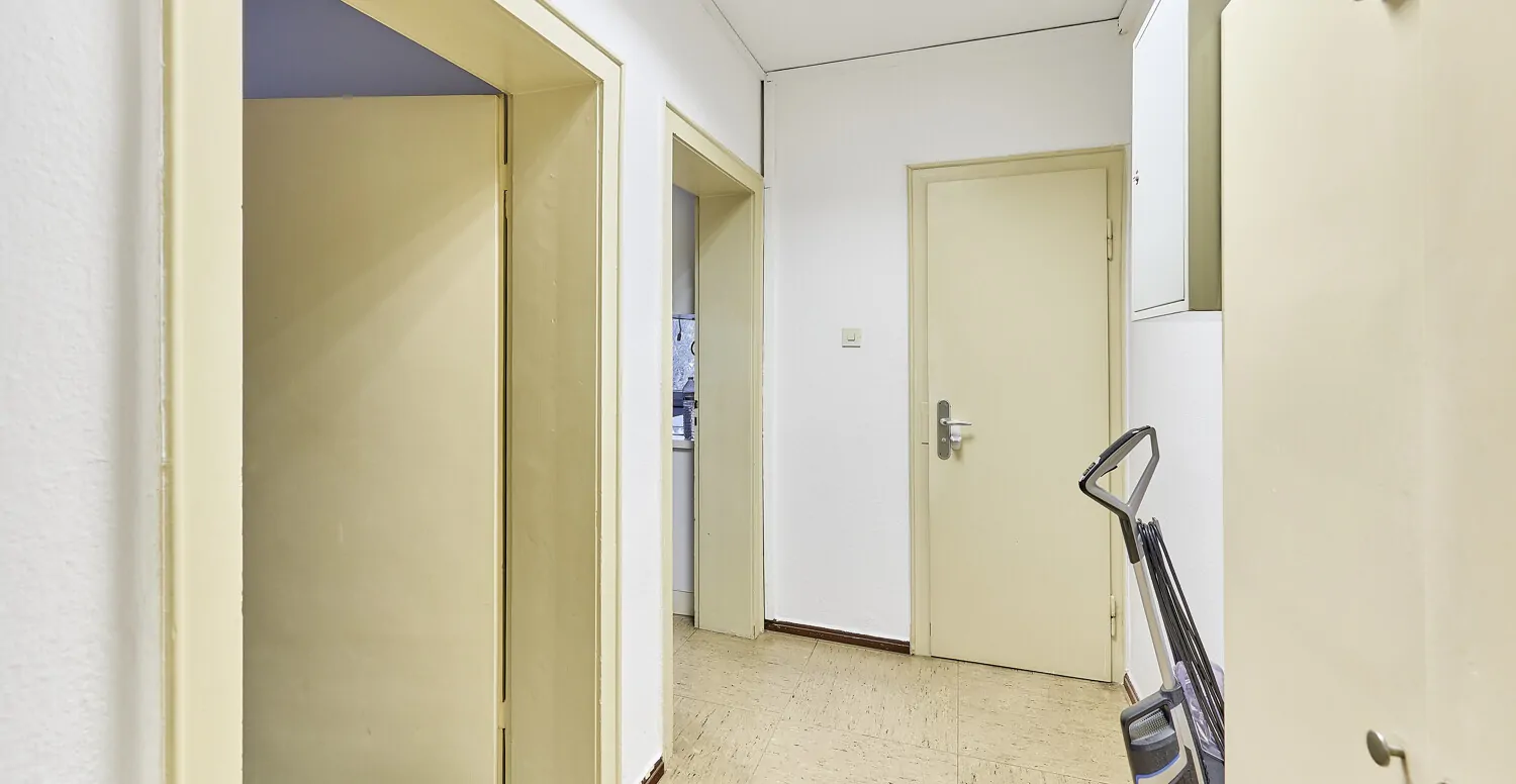 Zentrales Wohnen: 3 Zimmer mit eigenem Stellplatz