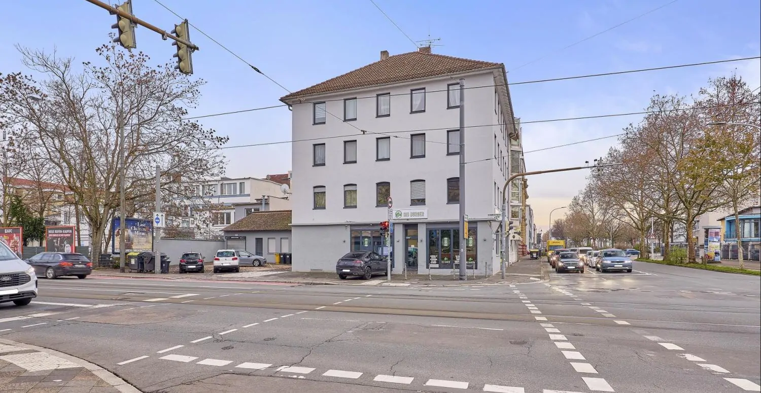 Zentrales Wohnen: 3 Zimmer mit eigenem Stellplatz