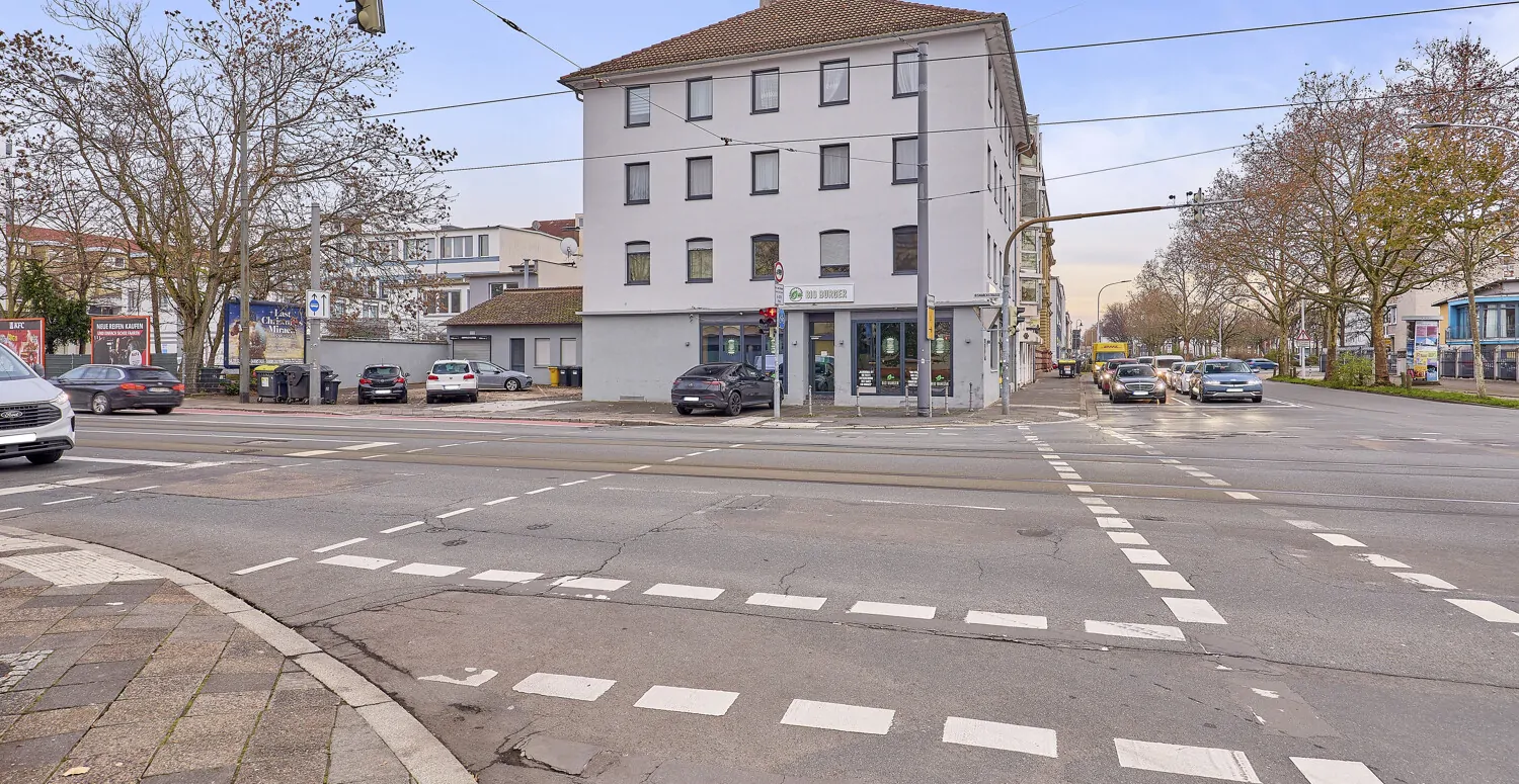 Zentrales Wohnen: 3 Zimmer mit eigenem Stellplatz